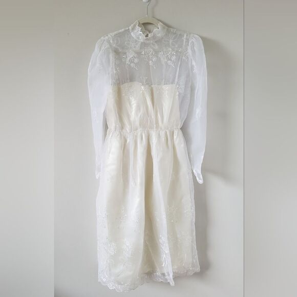 Vintage Lace Formal Long Sleeve Dress - Picture 1 of 11